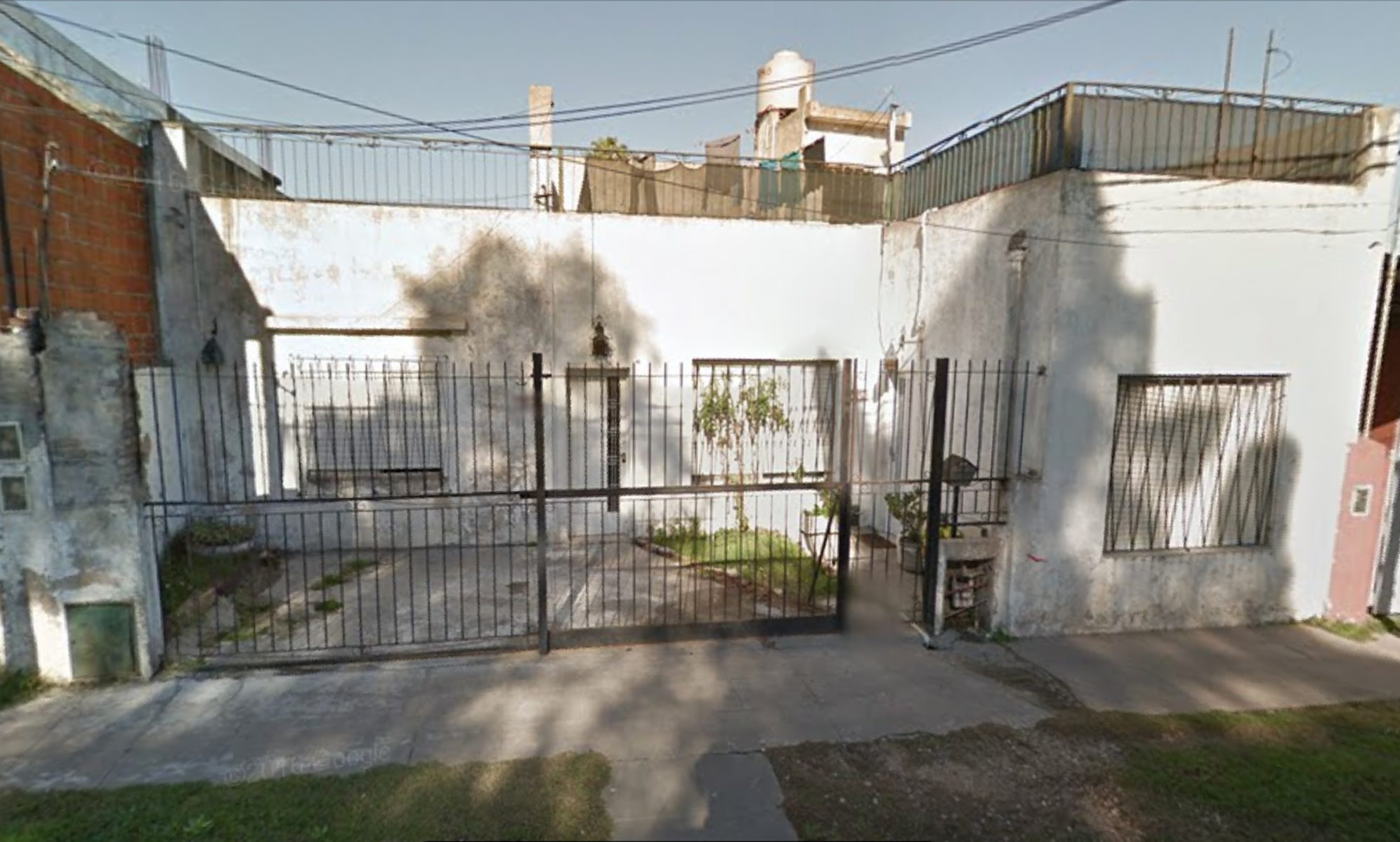 Casa 3 amb amplio fondo + depto monoambiente - José León Suárez