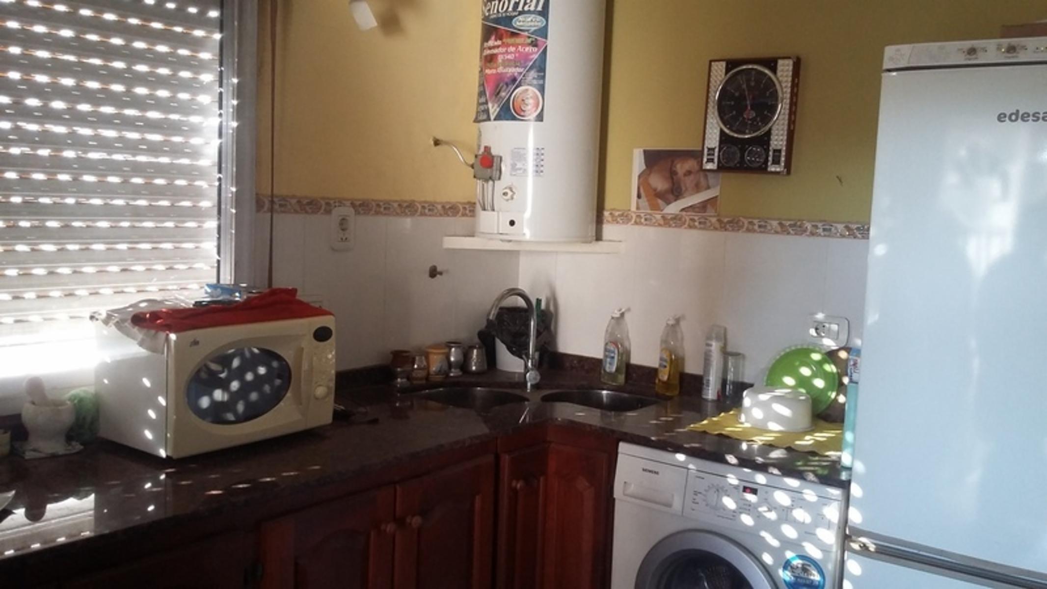 DOS LOTES.CON CASA DOS AMB COMODOS Y GALPON.TERRENO LIBRE.no apto credito!!