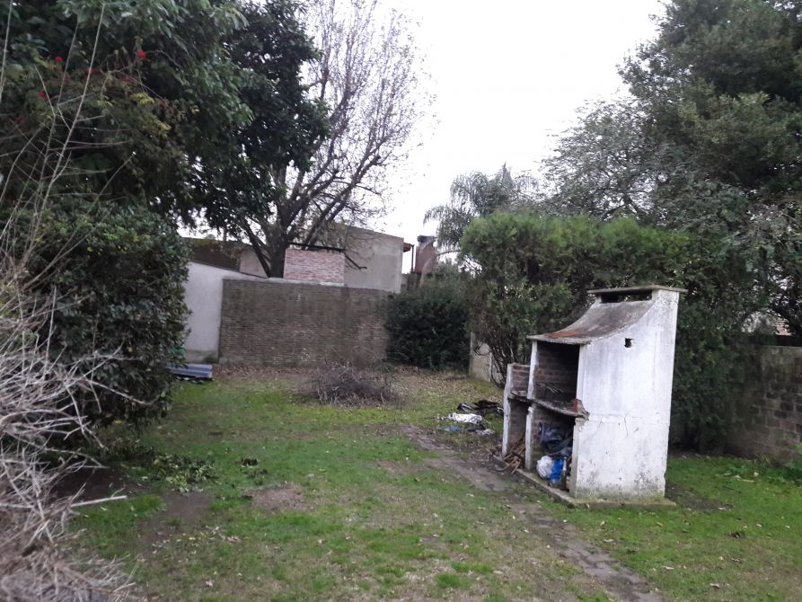 TRIUNVIRATO 349 e/ Albarracin y Alzaga · Lomas De Zamora — foto 11