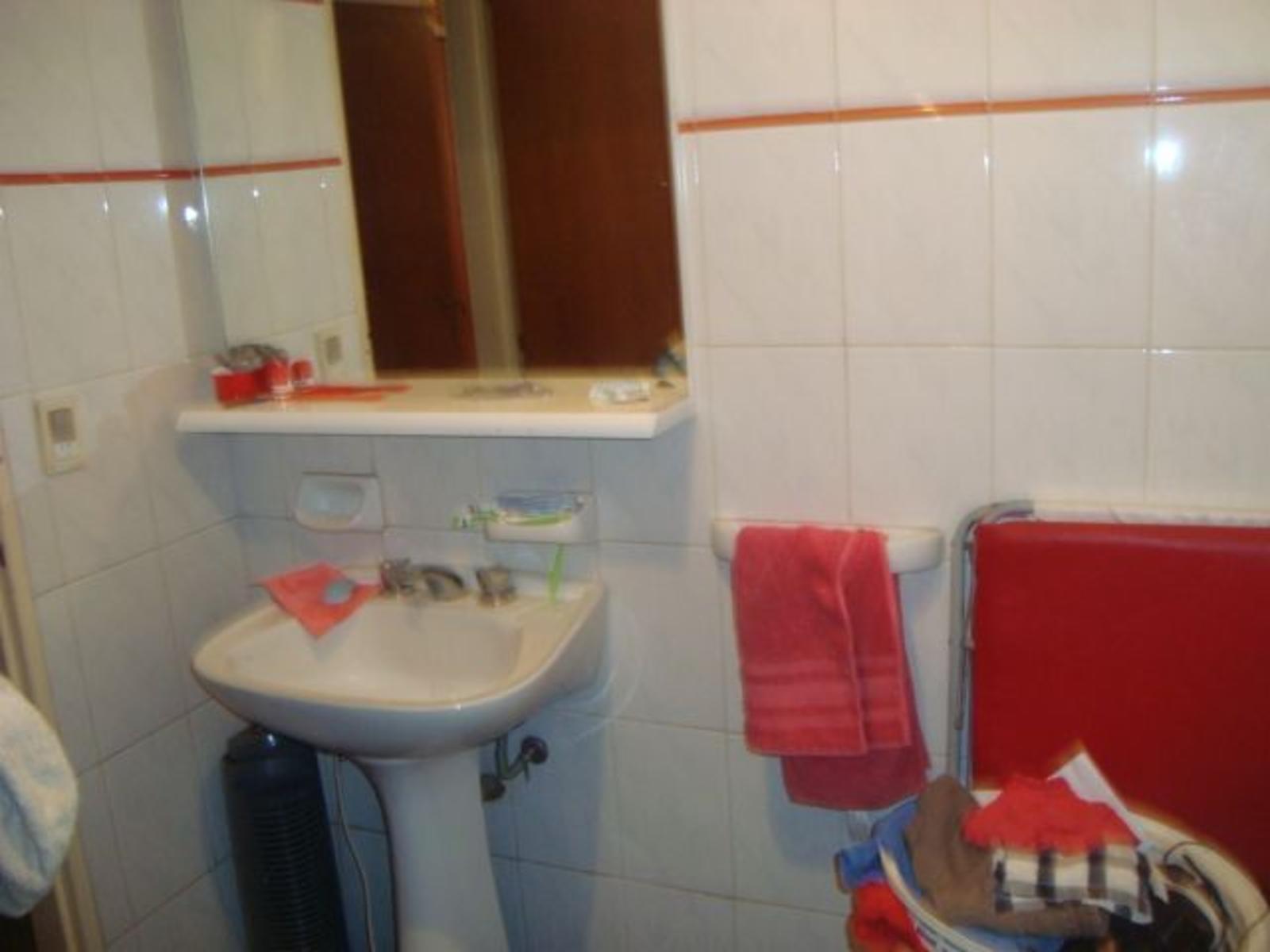 alsina 572 · Almirante Brown — foto 8