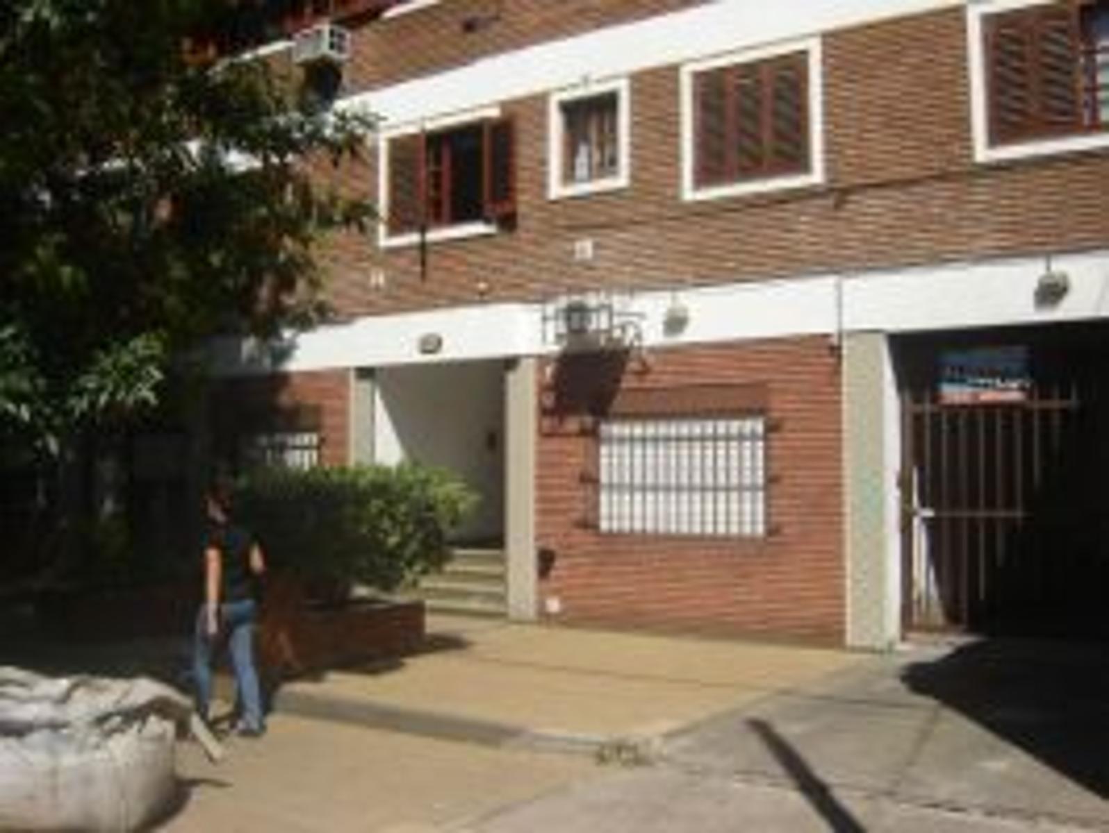 Drumond 930 · Almirante Brown — foto 5