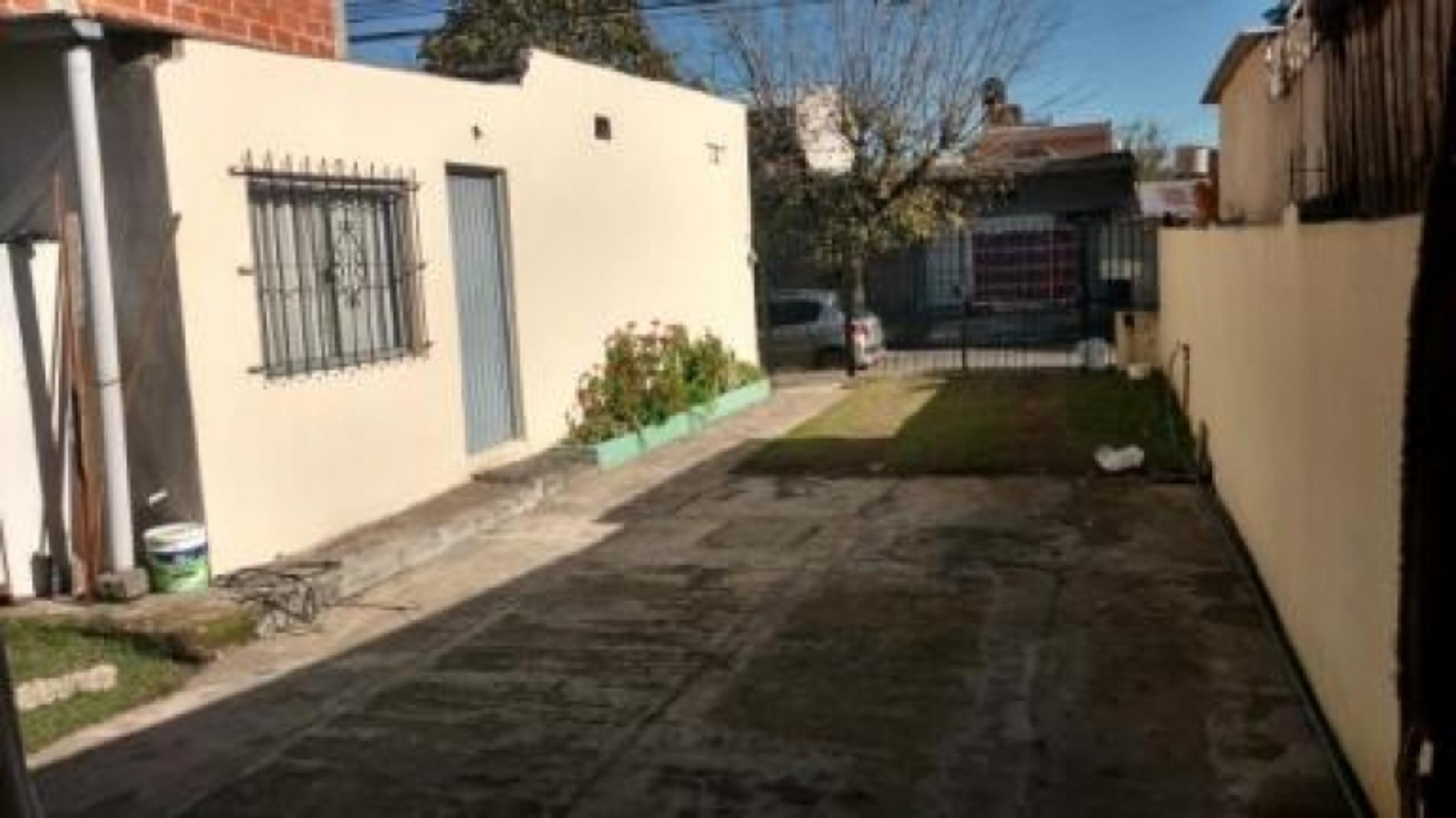 SAN PEDRO al 2400 · Morón — foto 4