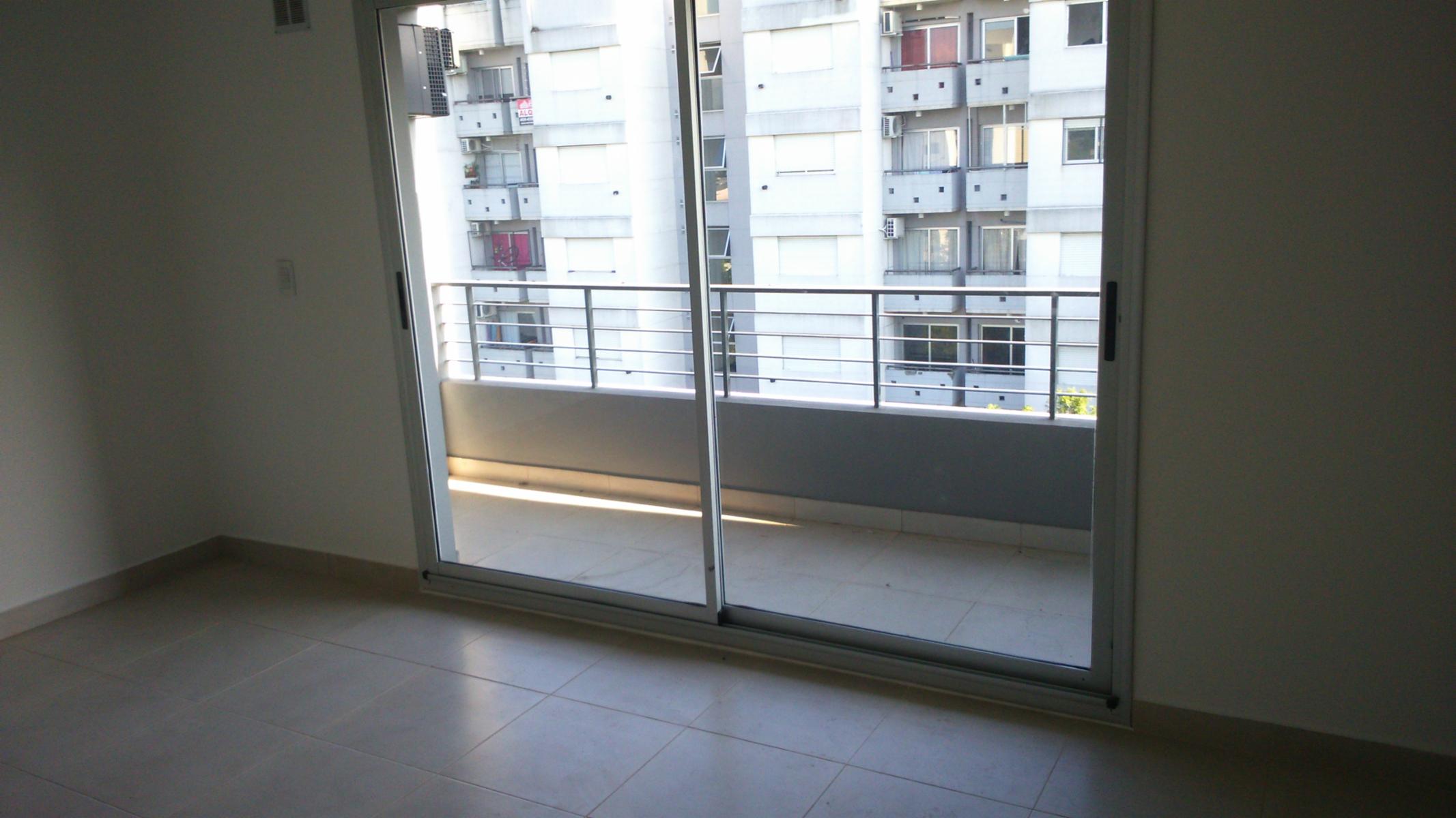 Bme Mitre 1500 1 A · Morón — foto 3