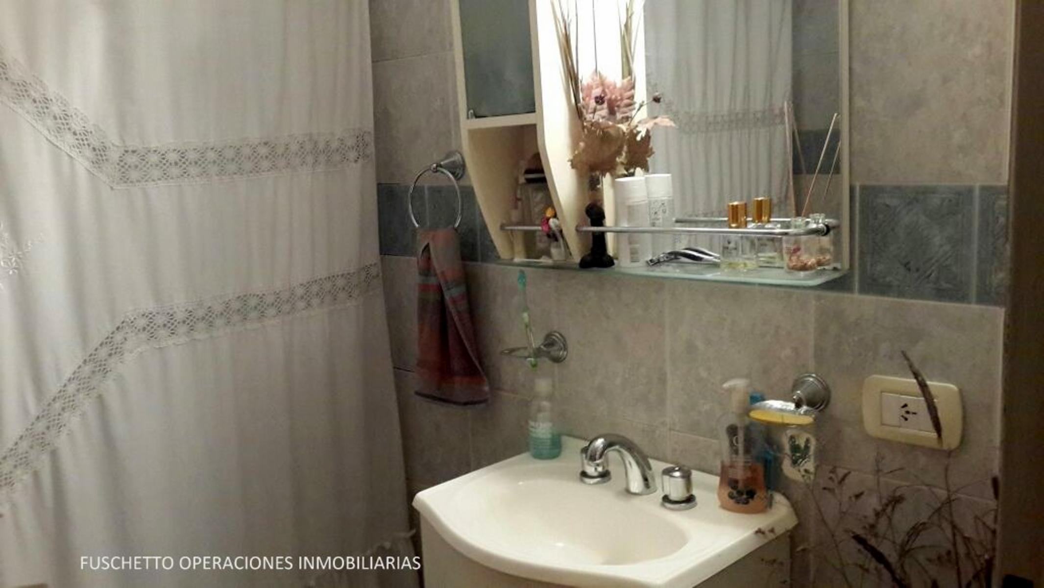 Av Velez Sarsfield 1100 · La Matanza — foto 15