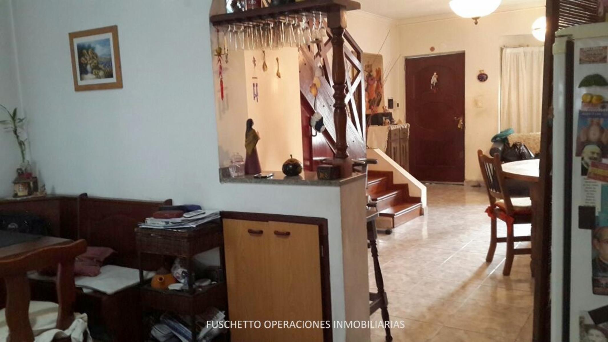 Av Velez Sarsfield 1100 · La Matanza — foto 5