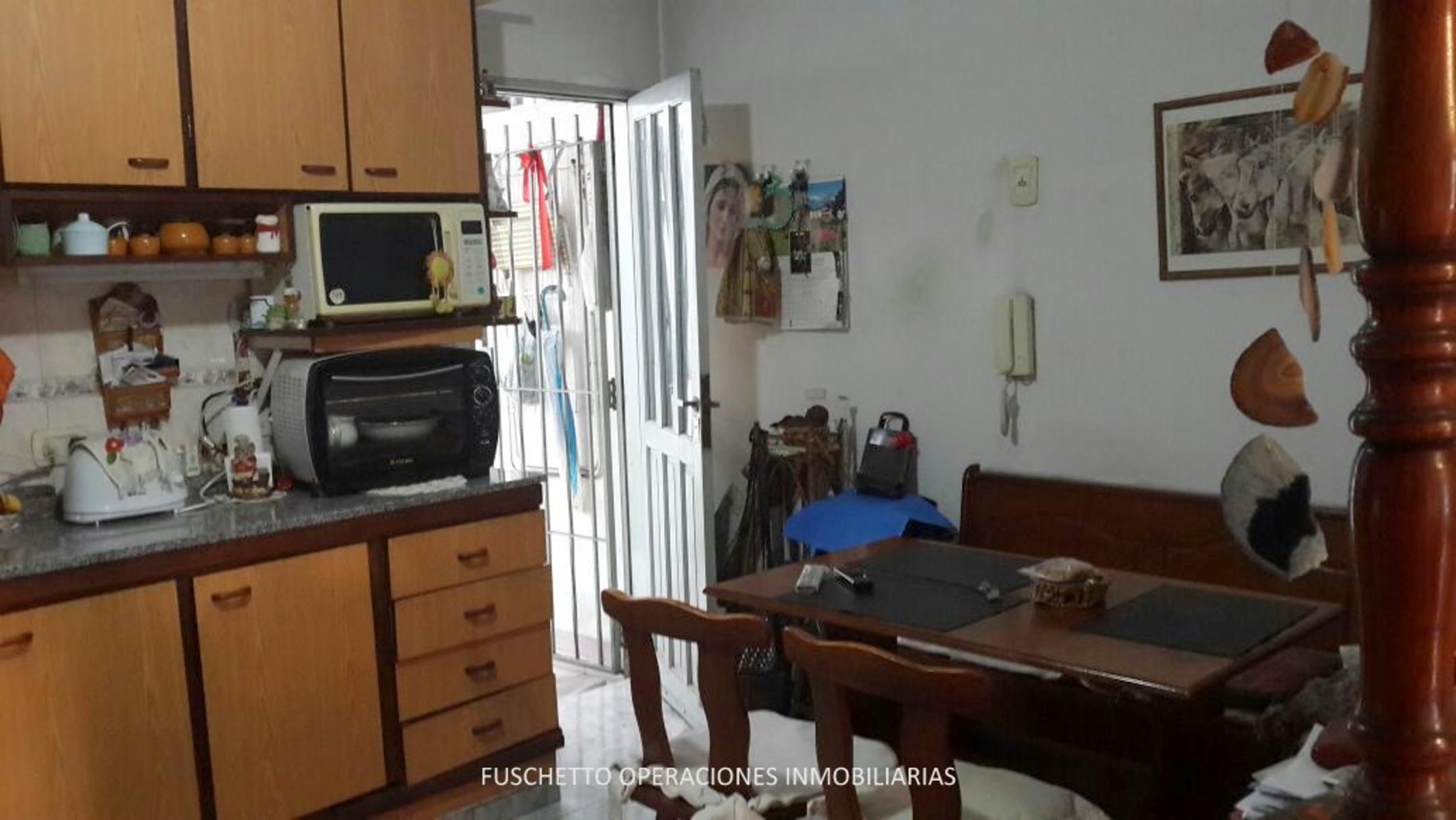 Av Velez Sarsfield 1100 · La Matanza — foto 8