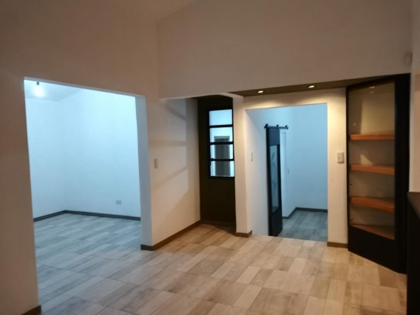 CASA VENTA CARLOS PAZ CON PILETA CENTRICA · Punilla — foto 20