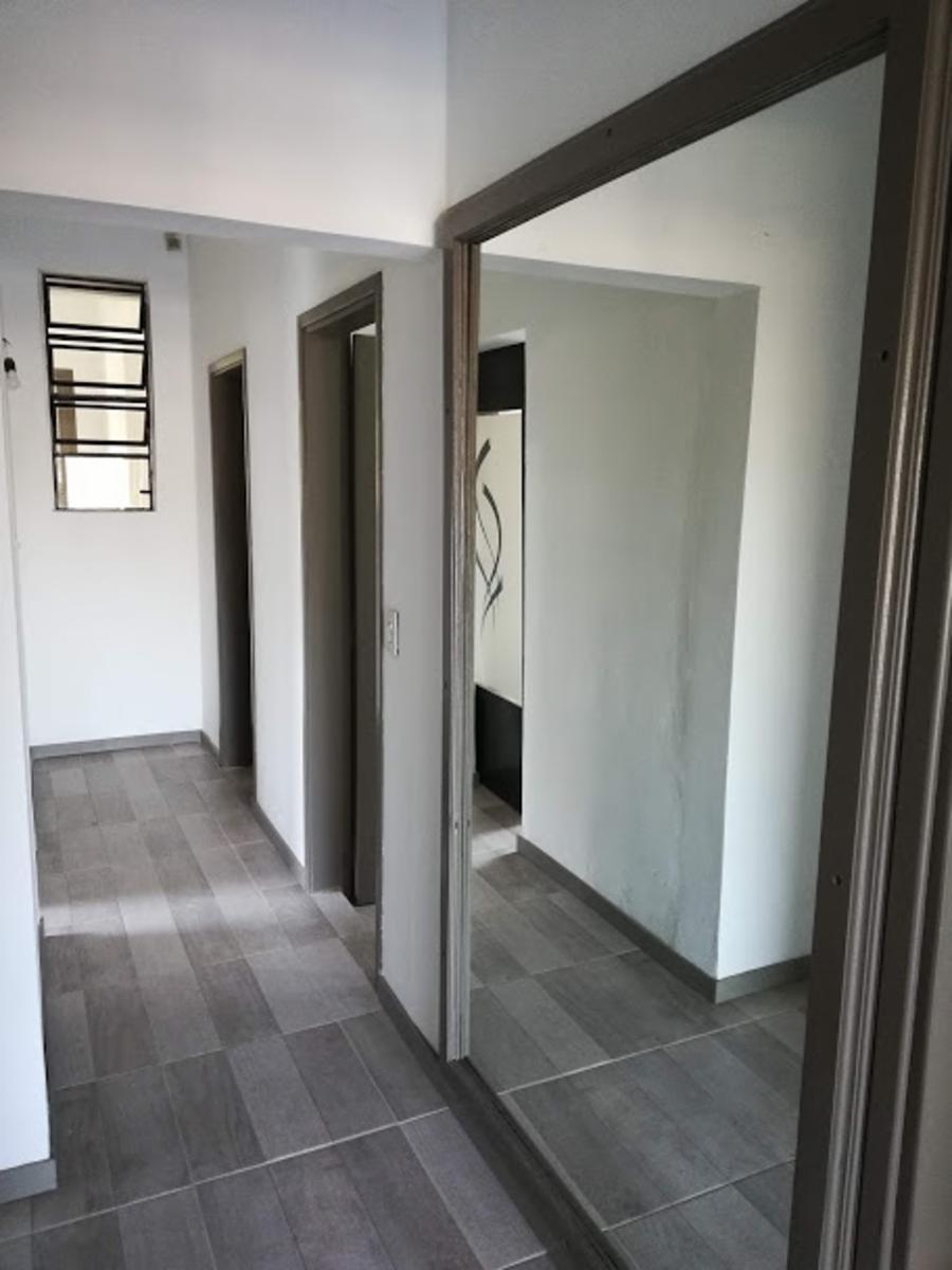 CASA VENTA CARLOS PAZ CON PILETA CENTRICA · Punilla — foto 25