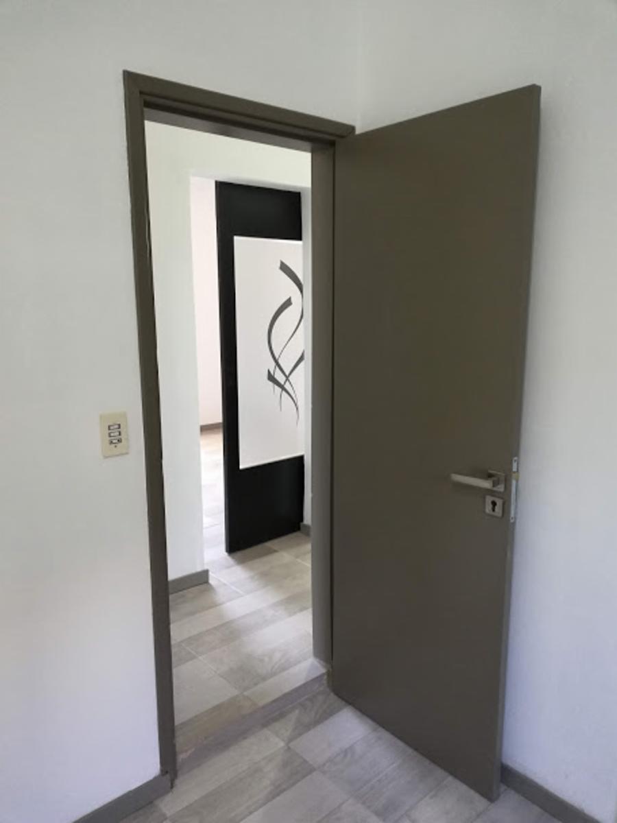 CASA VENTA CARLOS PAZ CON PILETA CENTRICA · Punilla — foto 35