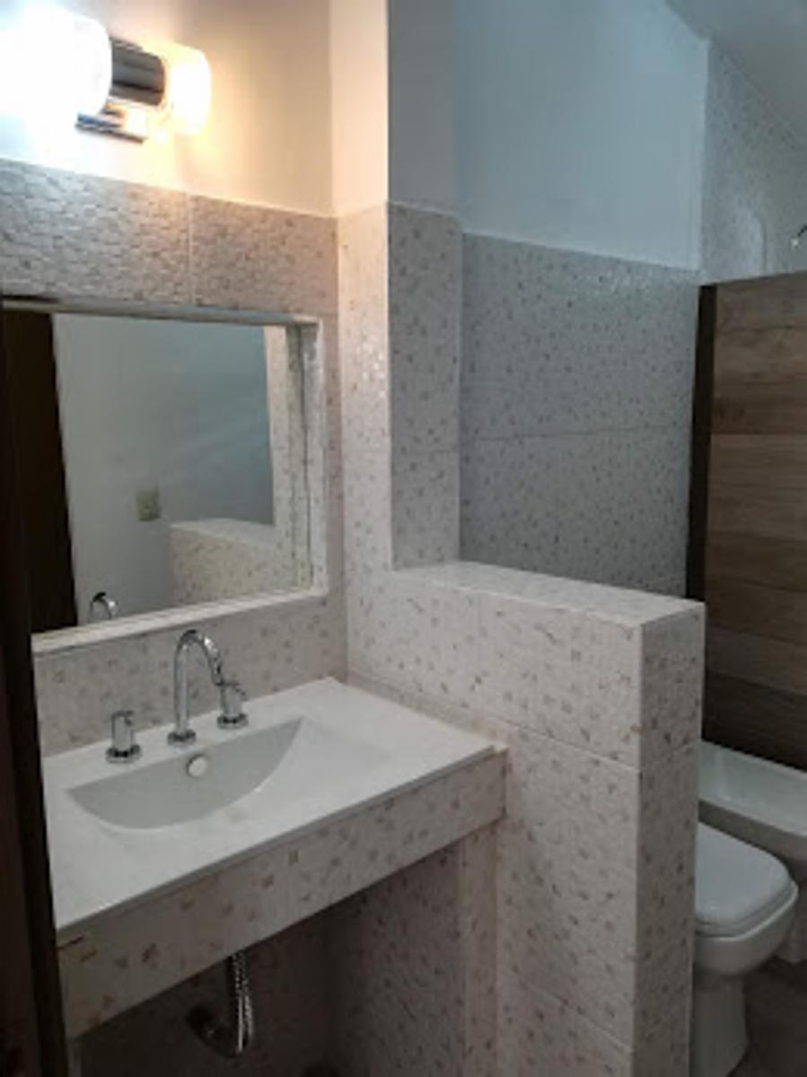 CASA VENTA CARLOS PAZ CON PILETA CENTRICA · Punilla — foto 40
