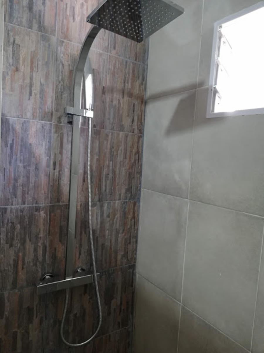 CASA VENTA CARLOS PAZ CON PILETA CENTRICA · Punilla — foto 44