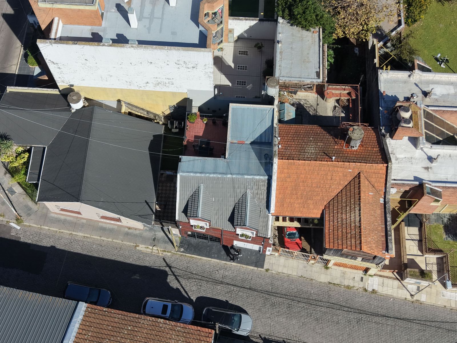 Julián Portela 910 · Morón — foto 3