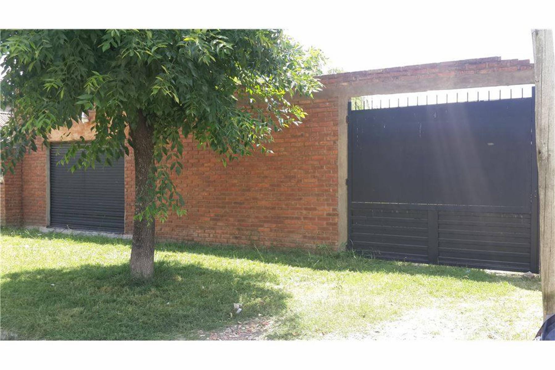 100 Completo 100 VENTA-CASA CON LOCAL A TERMINAR