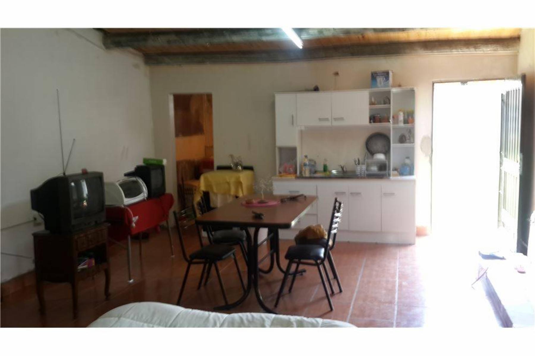 BARRIOS 240 · Almirante Brown — foto 4