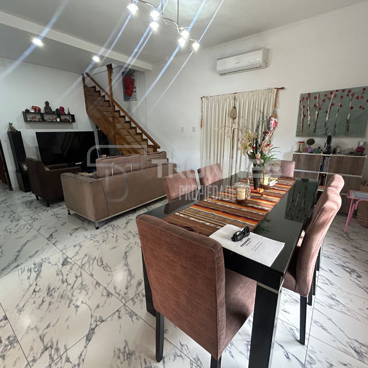 Venta Casa en Ph 5 Ambientes en 2 Plantas en Banfield - Garaje, Patio y Terraza