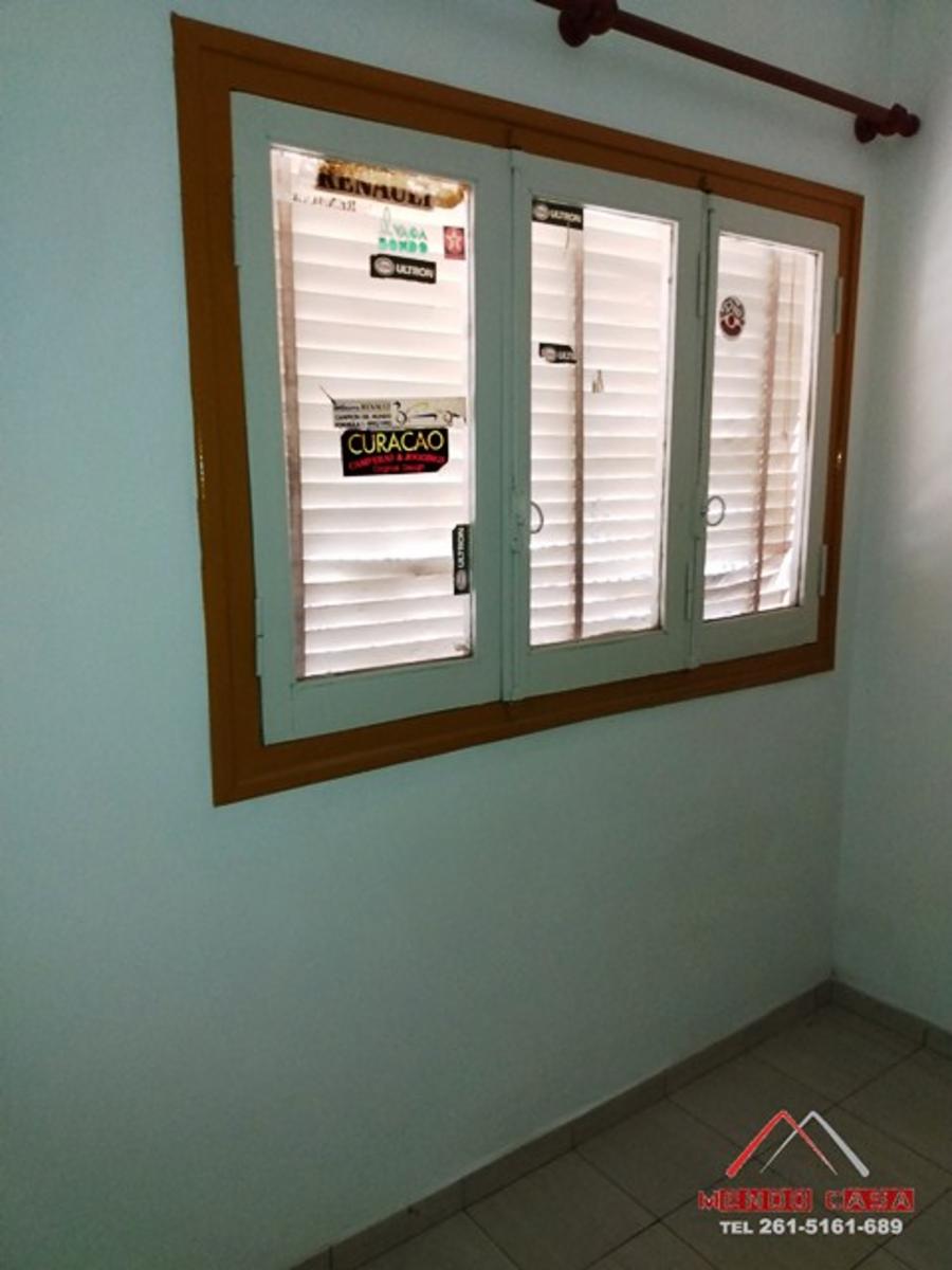 PEDRO VARGAS 2000 · Guaymallén — foto 6