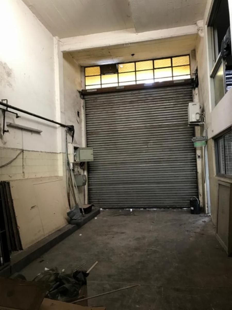 ALQUILER - MATADEROS - GALPON 500 M2 APROX. CON OFICINA - UNA PLANTA - SOBRE LOTE DE 8.66 x 60.00 Aprox.