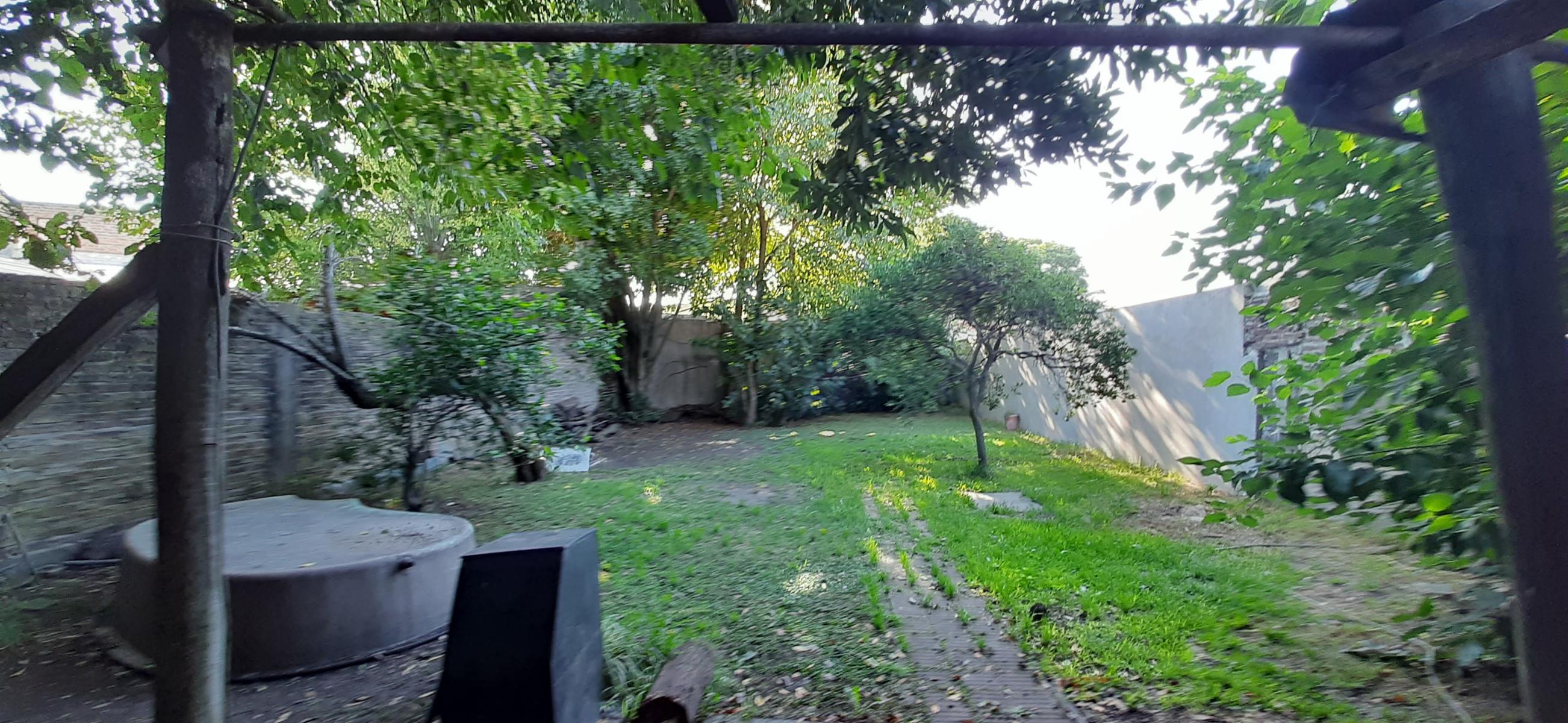 Avenida Espora 2257 · Almirante Brown — foto 3