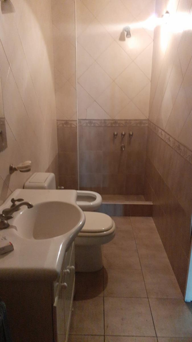 AV. HIPÓLITO YRIGOYEN al 900 · Morón — foto 19