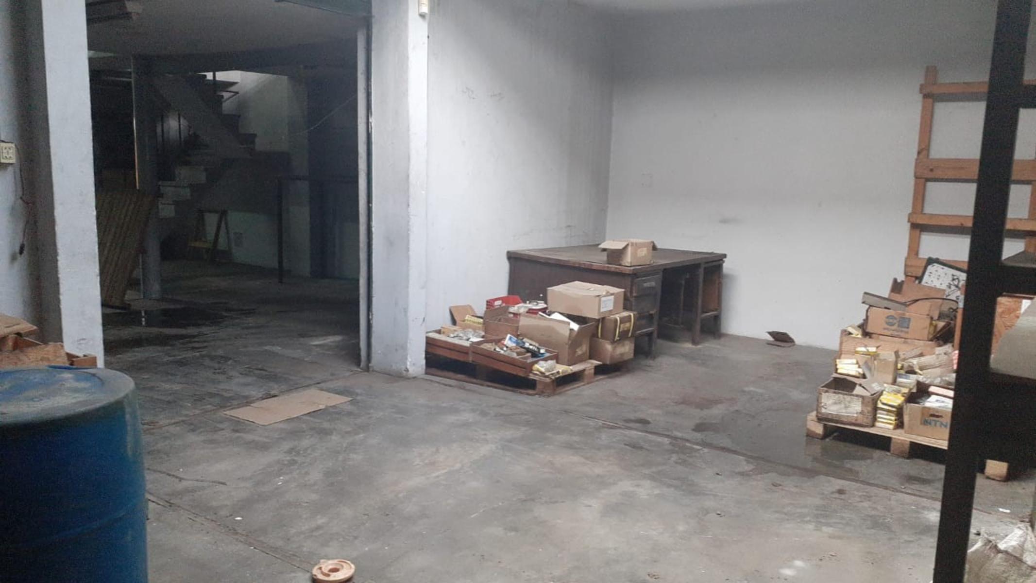 AV. HIPÓLITO YRIGOYEN al 900 · Morón — foto 6