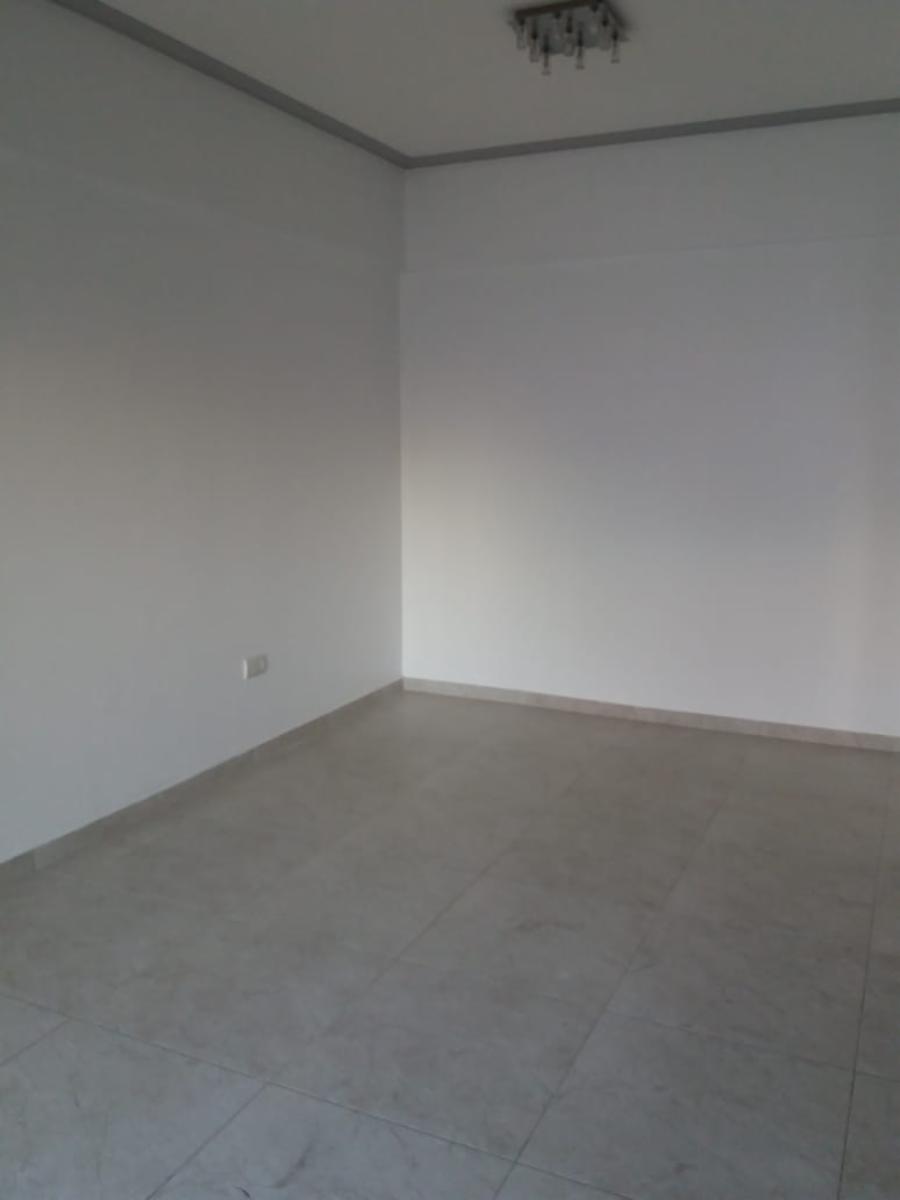 Ramon Falcon 6600 · Liniers — foto 11