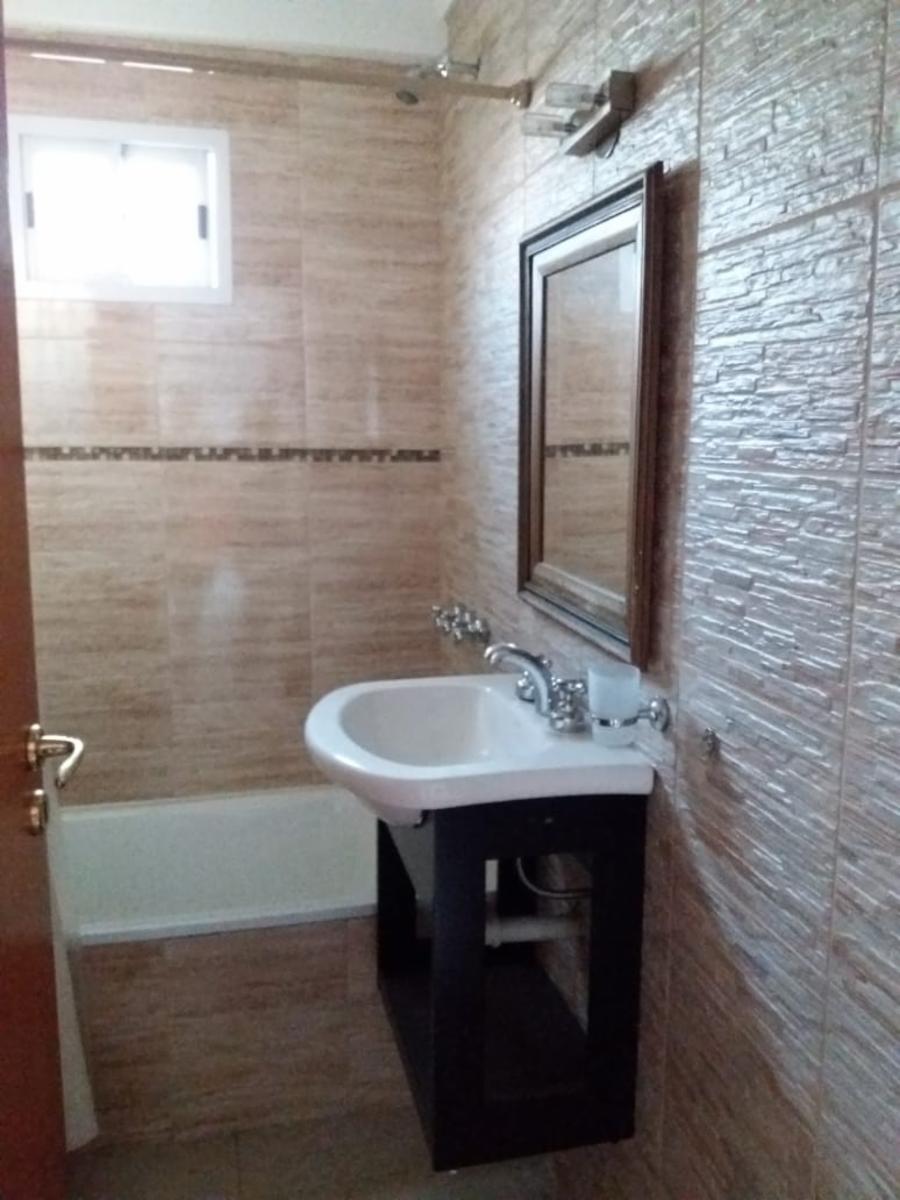 Ramon Falcon 6600 · Liniers — foto 10