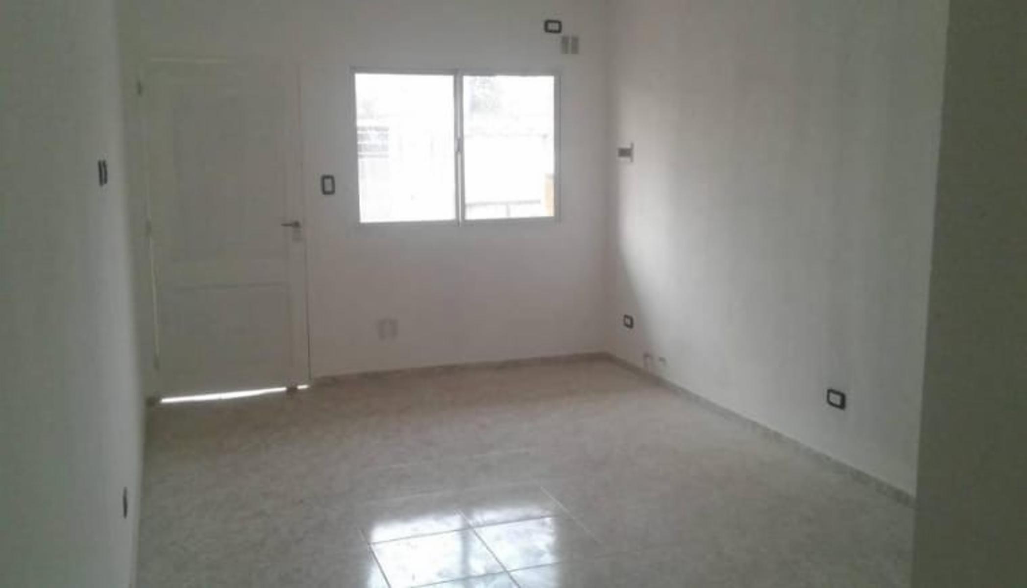 Belen 450 · Ituzaingó — foto 3