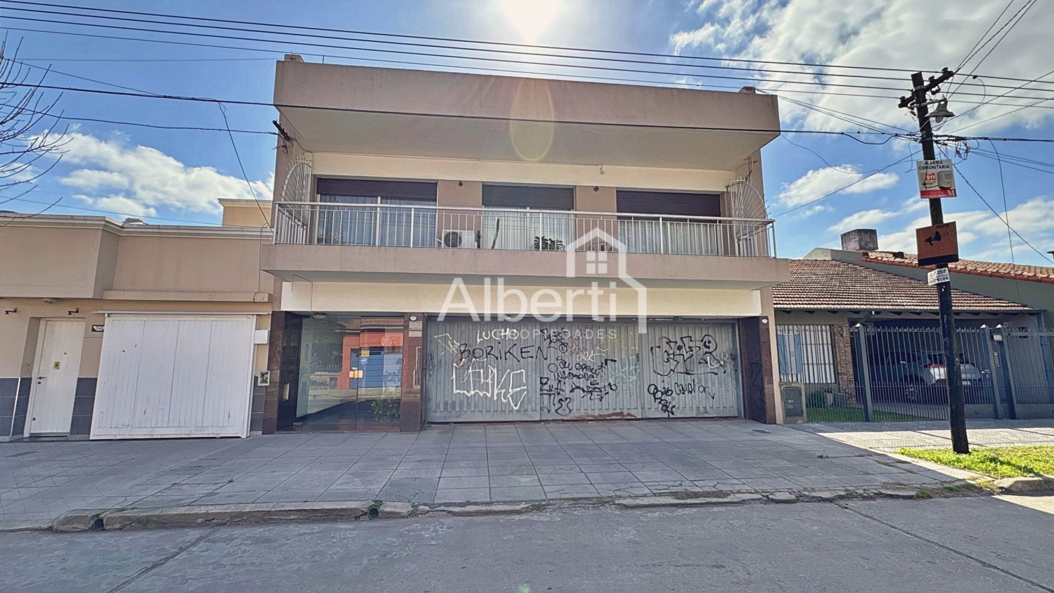 VENTA DEPARTAMENTO 4 AMBIENTES CON COCHERA Y TERRAZA EN HAEDO NORTE.