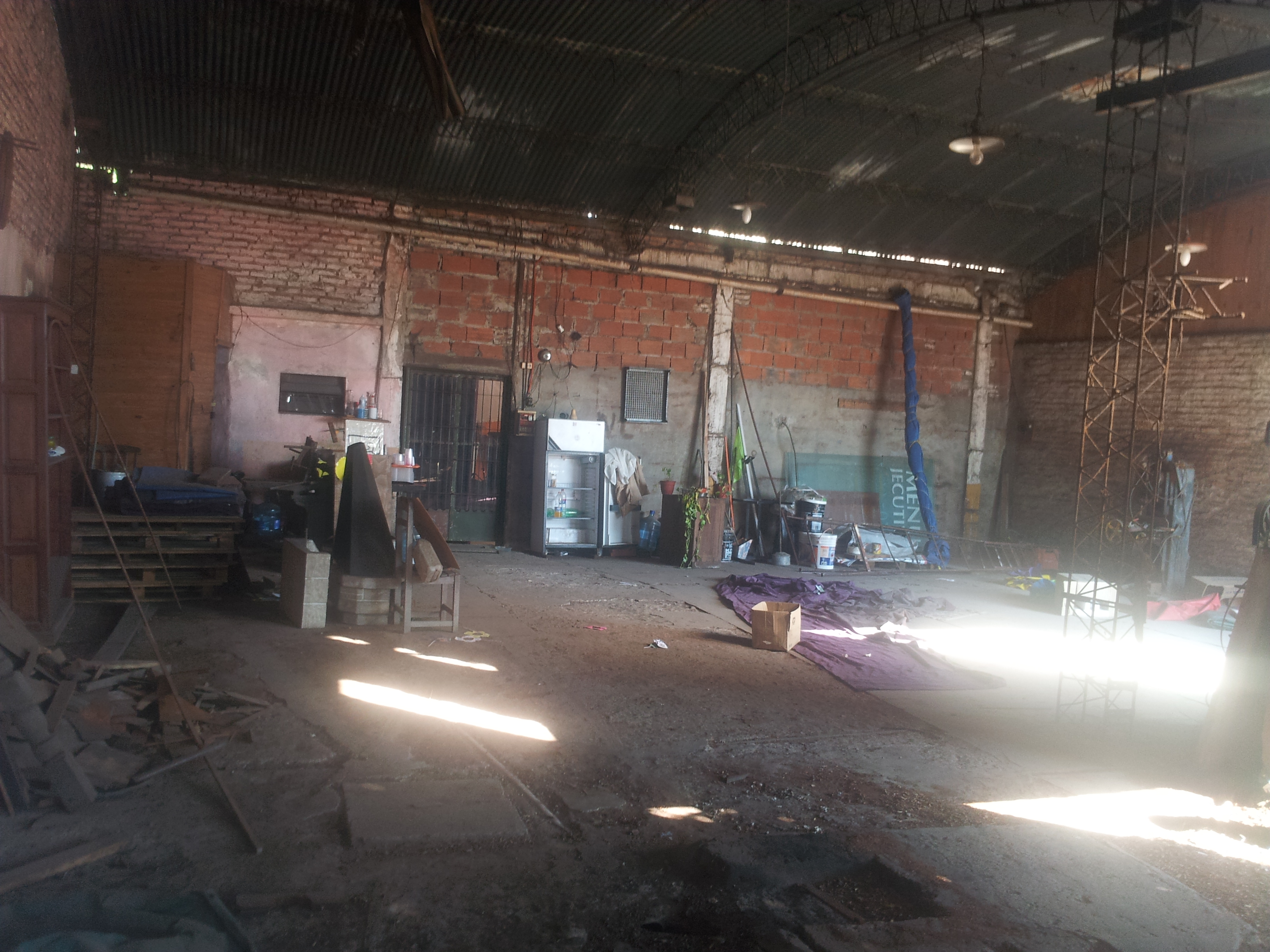 Hipólito Yrigoyen 22015 · Almirante Brown — foto 5