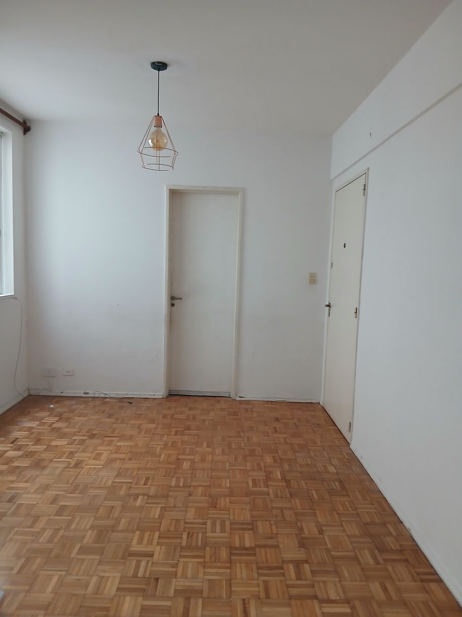 AV LA PLATA 200 · Caballito — foto 3
