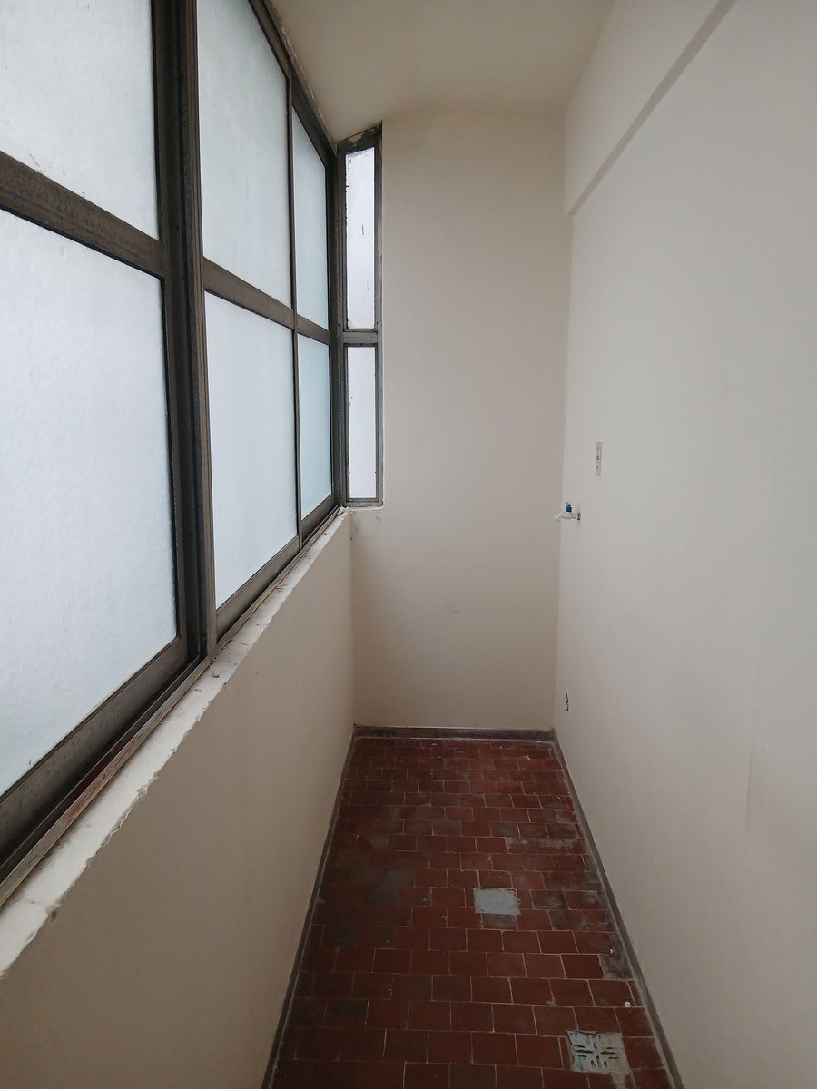 AV LA PLATA 200 · Caballito — foto 9