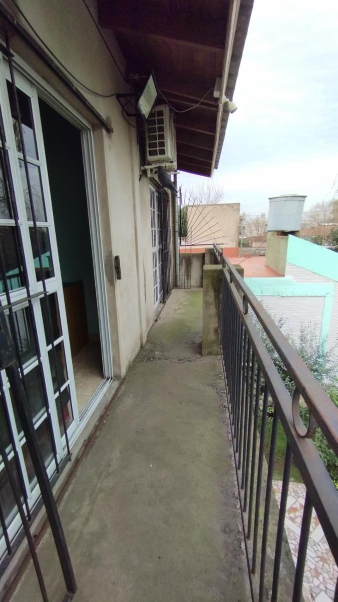 EVARISTO CARRIEGO 624 · Lomas De Zamora — foto 17