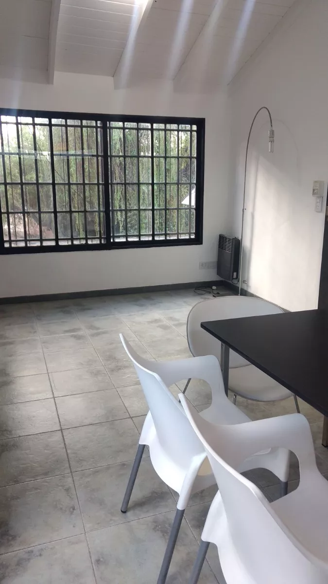 Armenia 1330 · Morón — foto 12