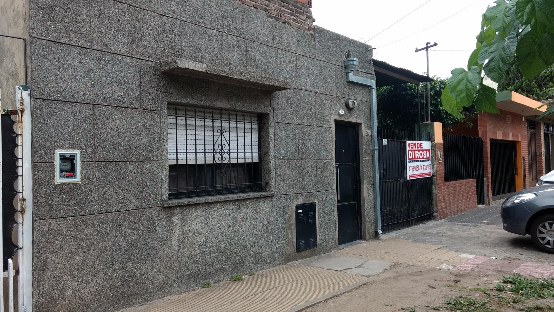 Casa 3 amb con cochera y amplio fondo - Billinghurst - San Martin
