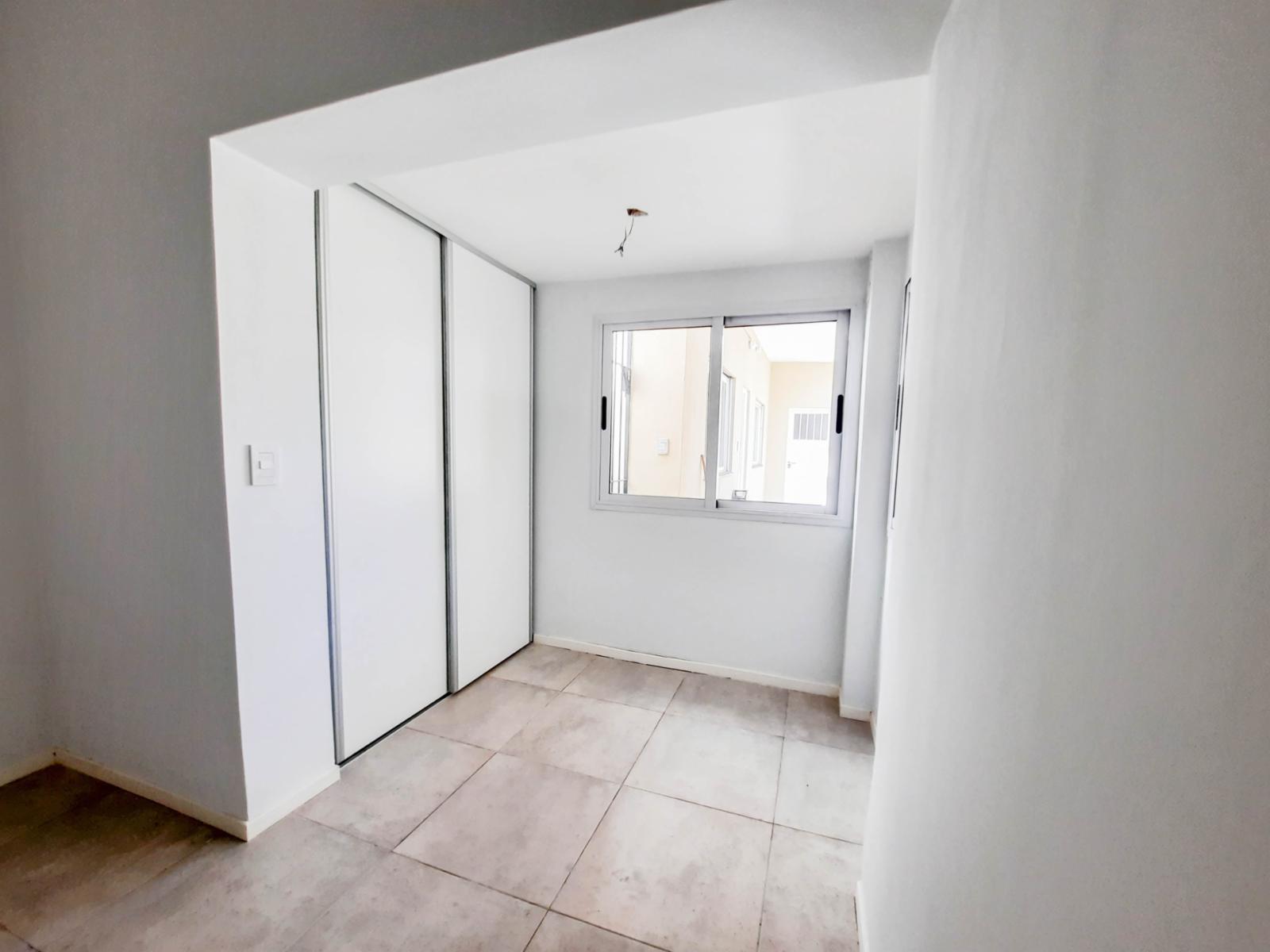 Remedios De Escalada 900 · Morón — foto 16
