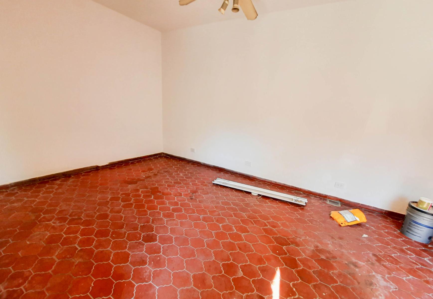 Remedios De Escalada 900 · Morón — foto 23