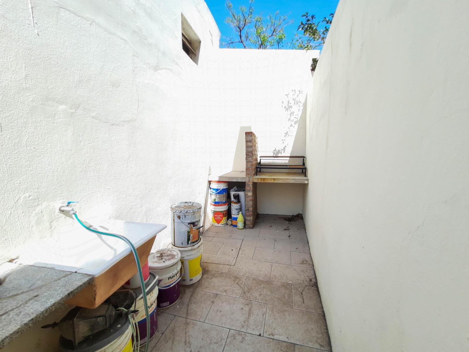 Remedios De Escalada 900 · Morón — foto 29
