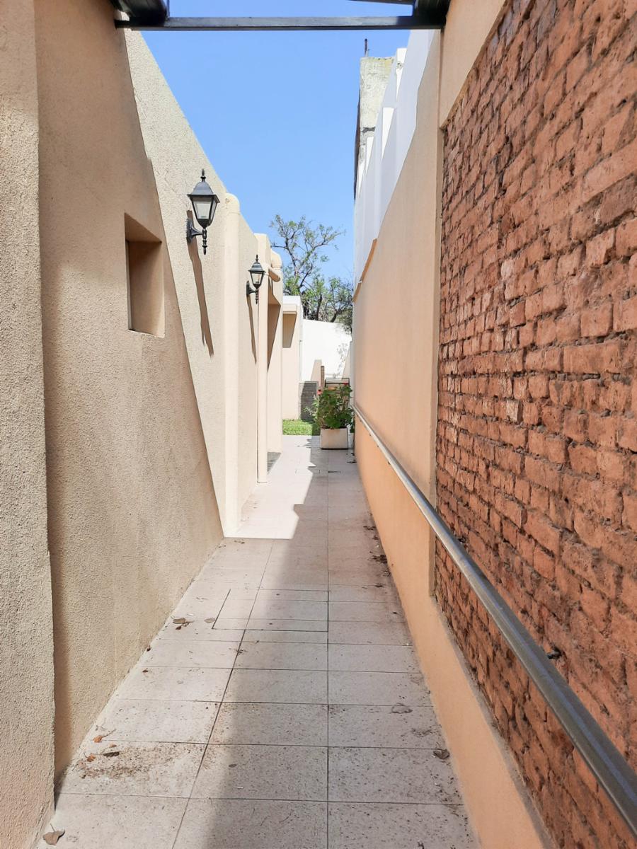 Remedios De Escalada 900 · Morón — foto 33