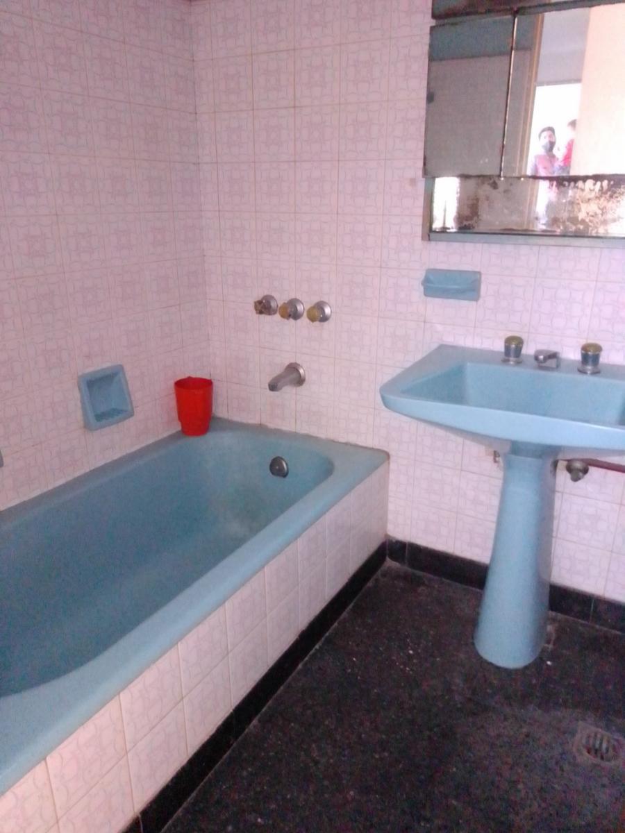 French 655 · Morón — foto 10
