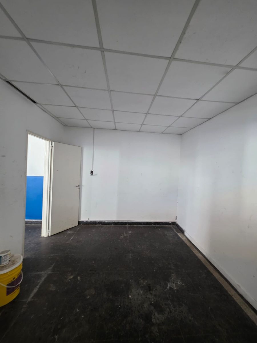 AVENIDA HIPOLITO IRIGOYEN 7819 · Lomas De Zamora — foto 12