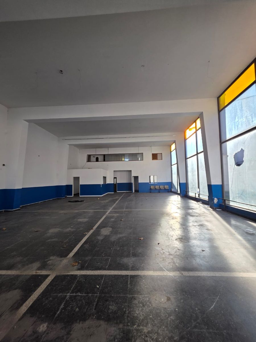 AVENIDA HIPOLITO IRIGOYEN 7819 · Lomas De Zamora — foto 3
