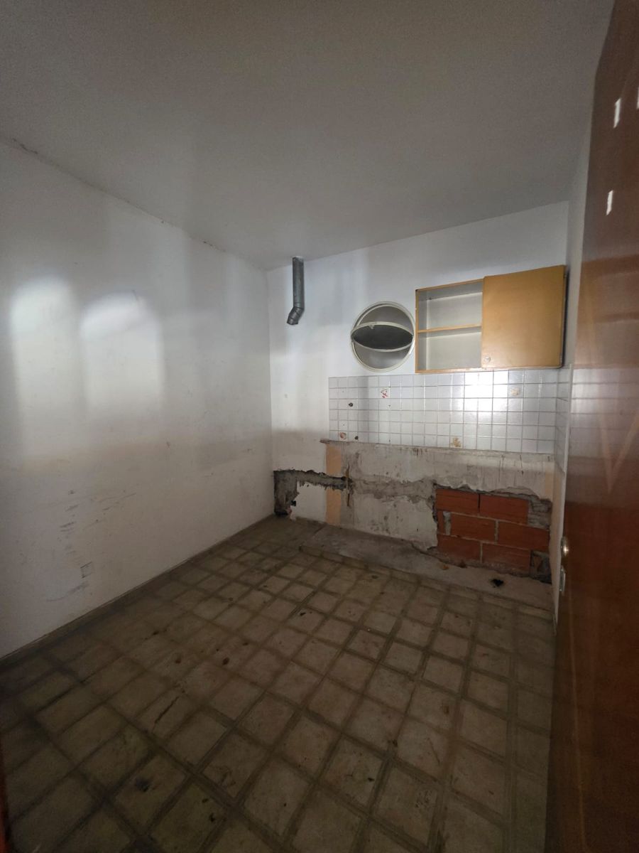 AVENIDA HIPOLITO IRIGOYEN 7819 · Lomas De Zamora — foto 10