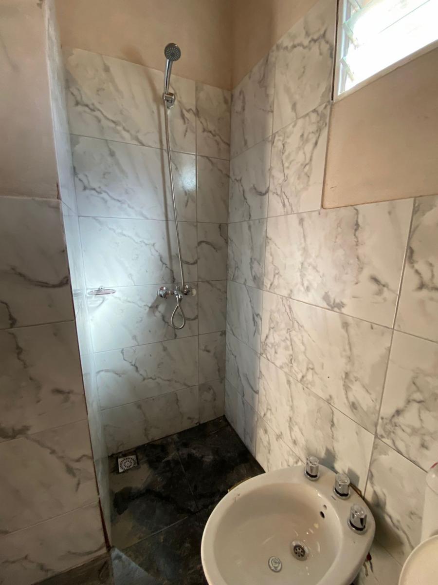 Rodrigo de Triana 3796 · San Miguel — foto 5