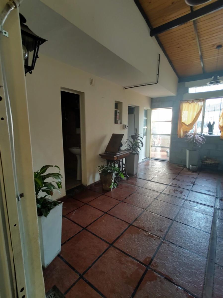 Pino 1800 · Morón — foto 20