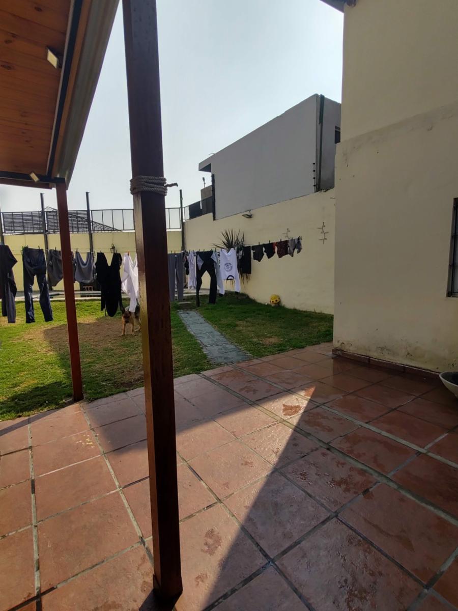 Pino 1800 · Morón — foto 23