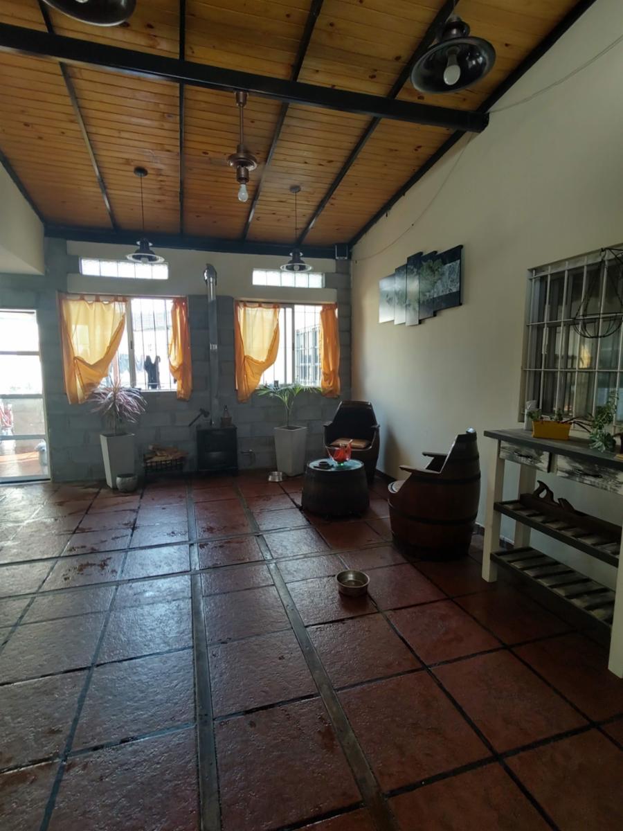 Pino 1800 · Morón — foto 31