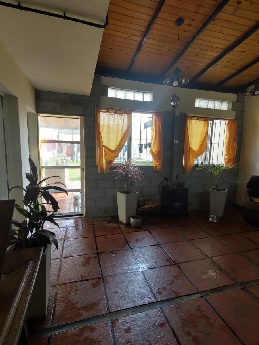 Pino 1800 · Morón — foto 47