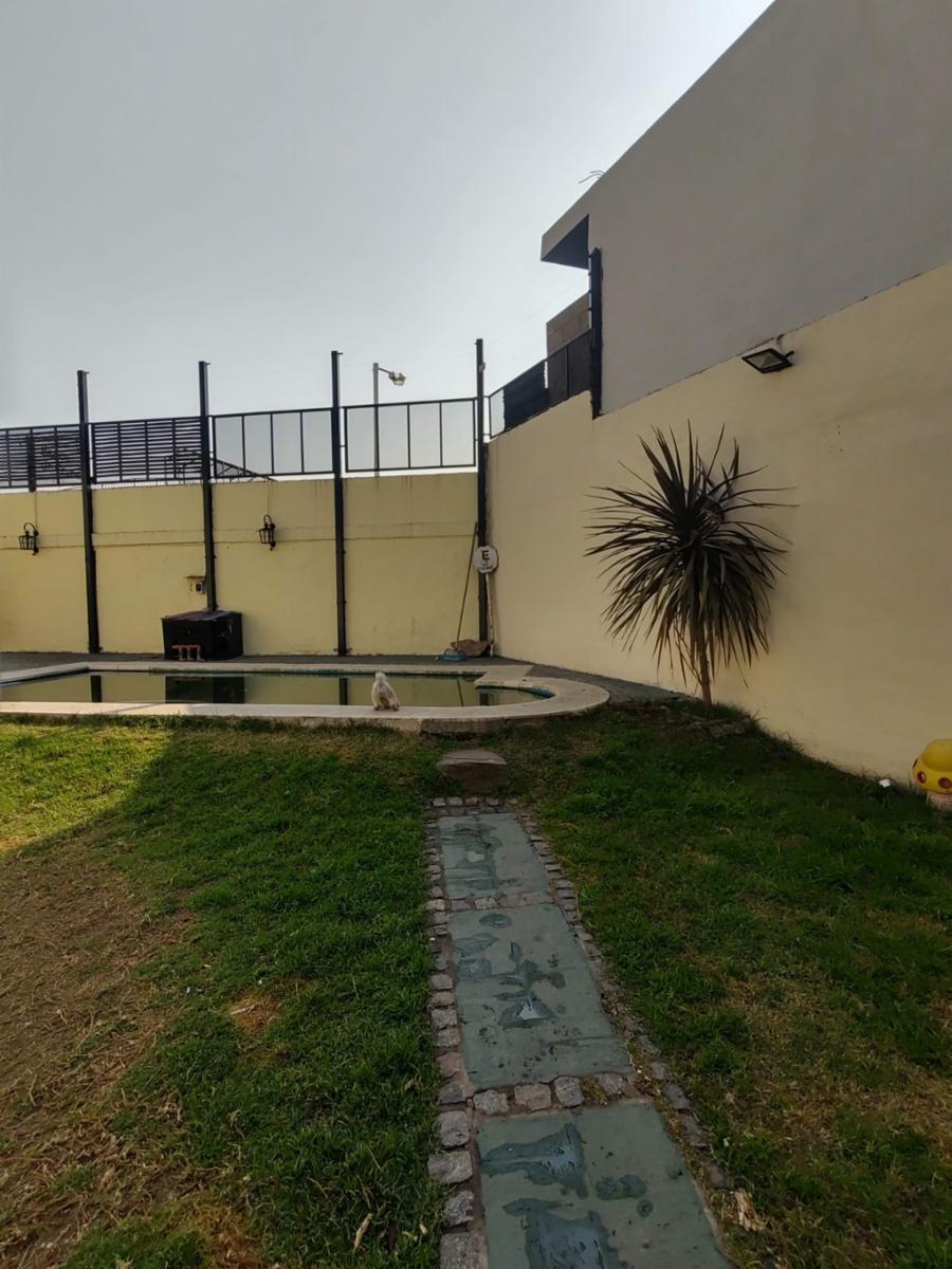 Pino 1800 · Morón — foto 49