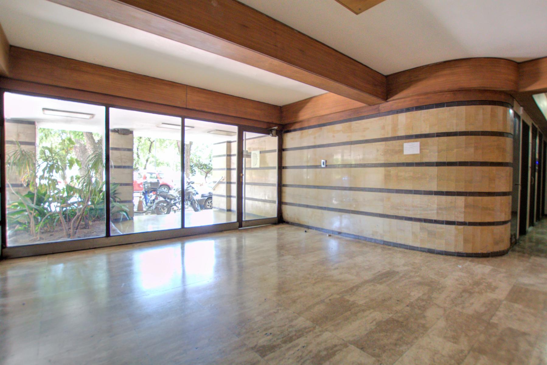 Kennedy e/Cerviño y  Demaría - VER TOUR 360- 2 amb c/balcón - 45 m2