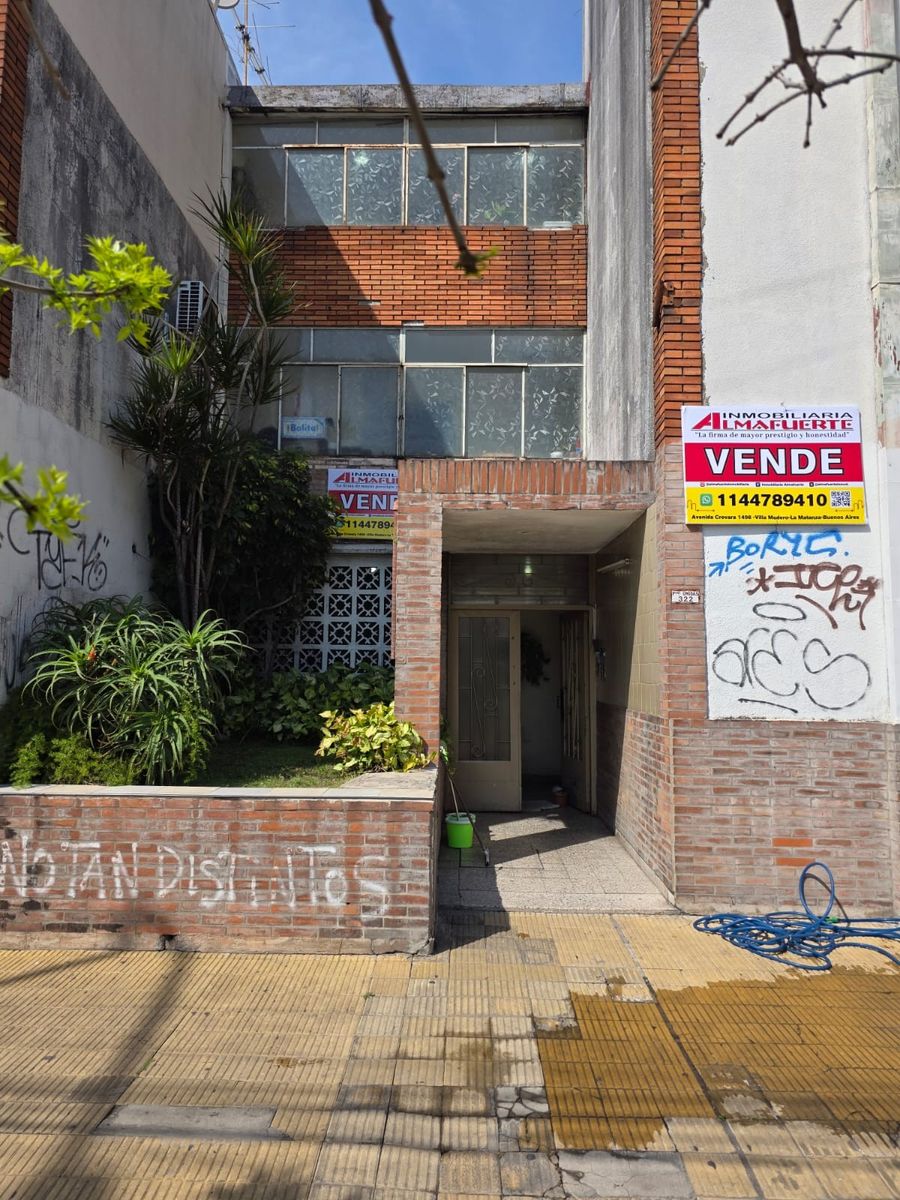 VENTA DEPARTAMENTO 3 AMBIENTES   EN 1º PISO AL FRENTE